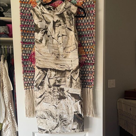 Nicole Miller Collection Sleeveless Tan Dress with Cowl Neck. Safari Dress - Picture 1 of 8